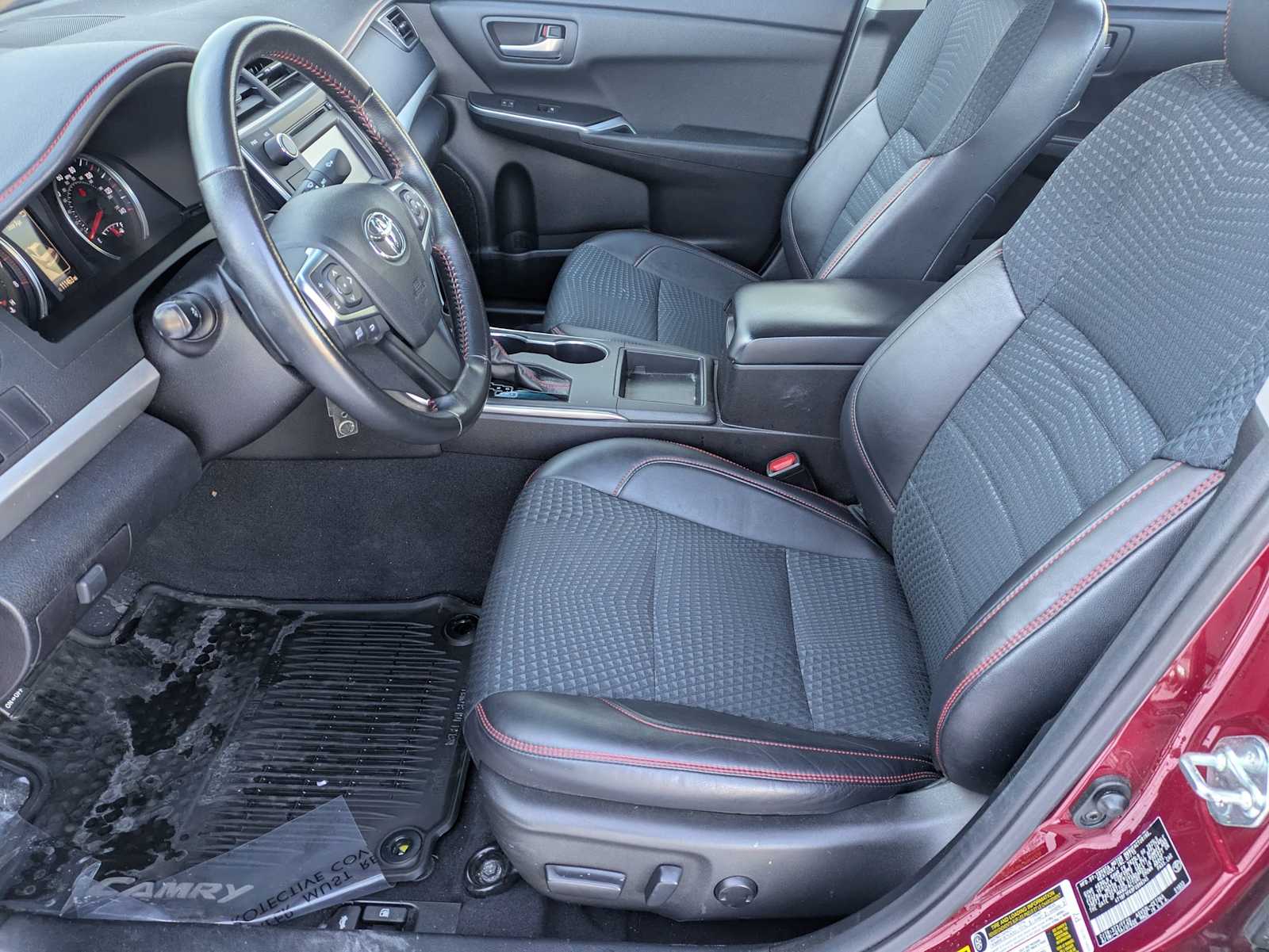 Thumbnail: 2015 Toyota Camry - 13