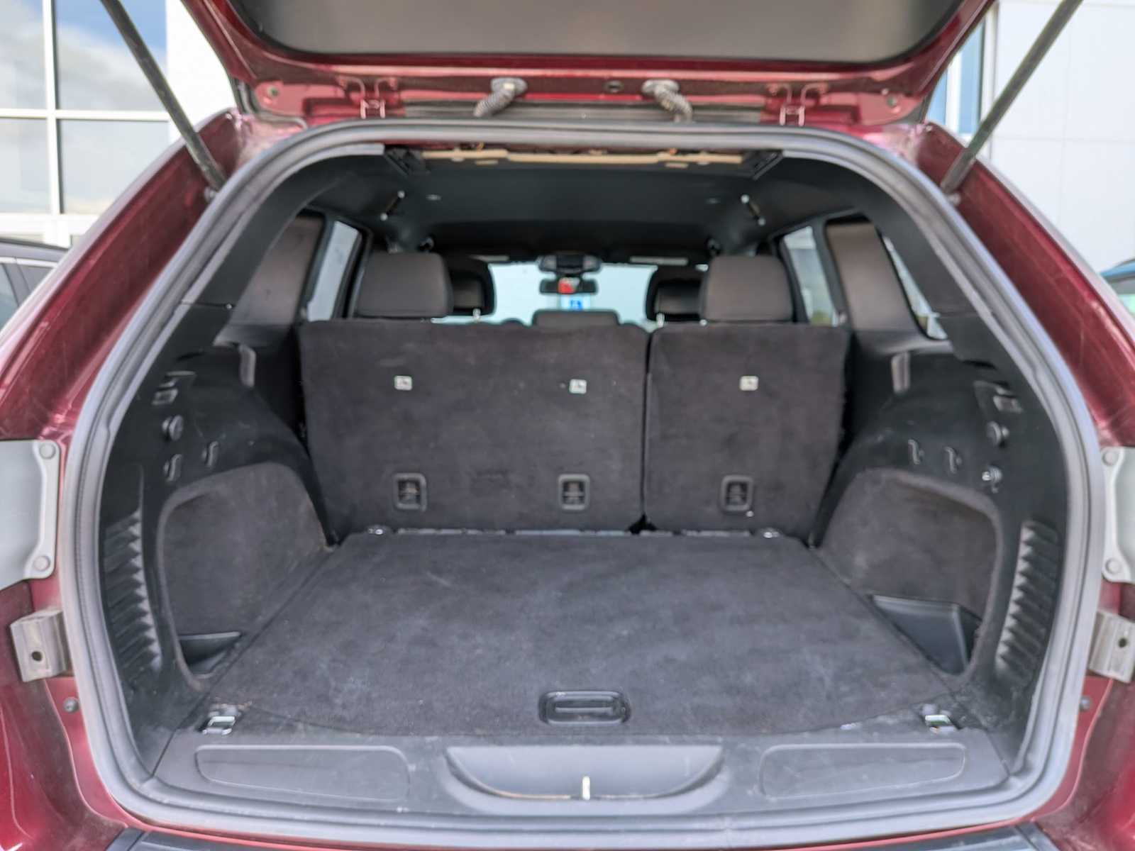 Thumbnail: 2016 Jeep Grand Cherokee - 28