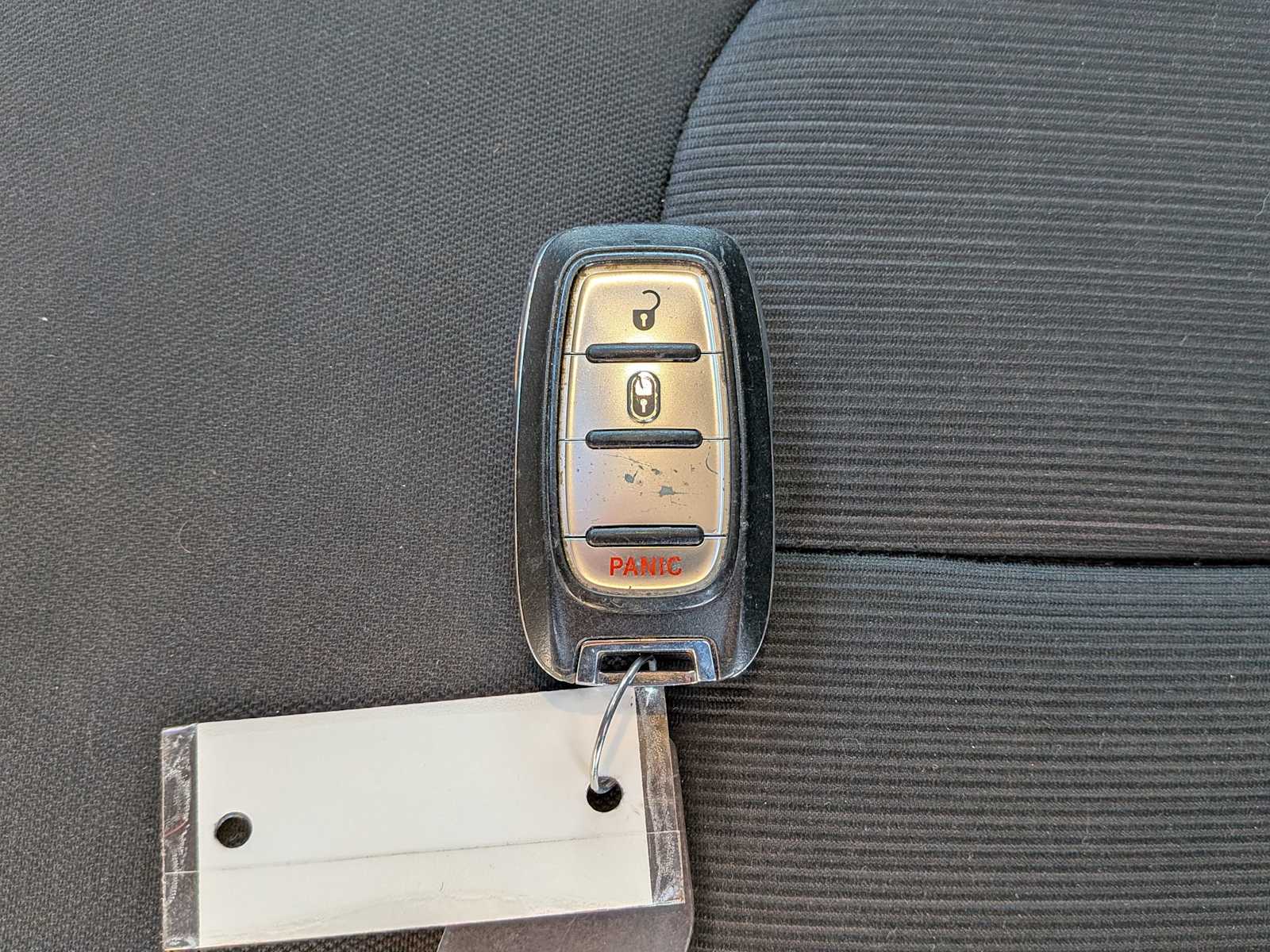 Thumbnail: 2018 Chrysler Pacifica - 30