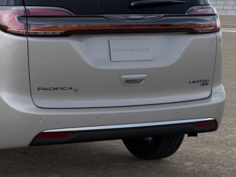 Thumbnail: 2026 Chrysler Pacifica - 13