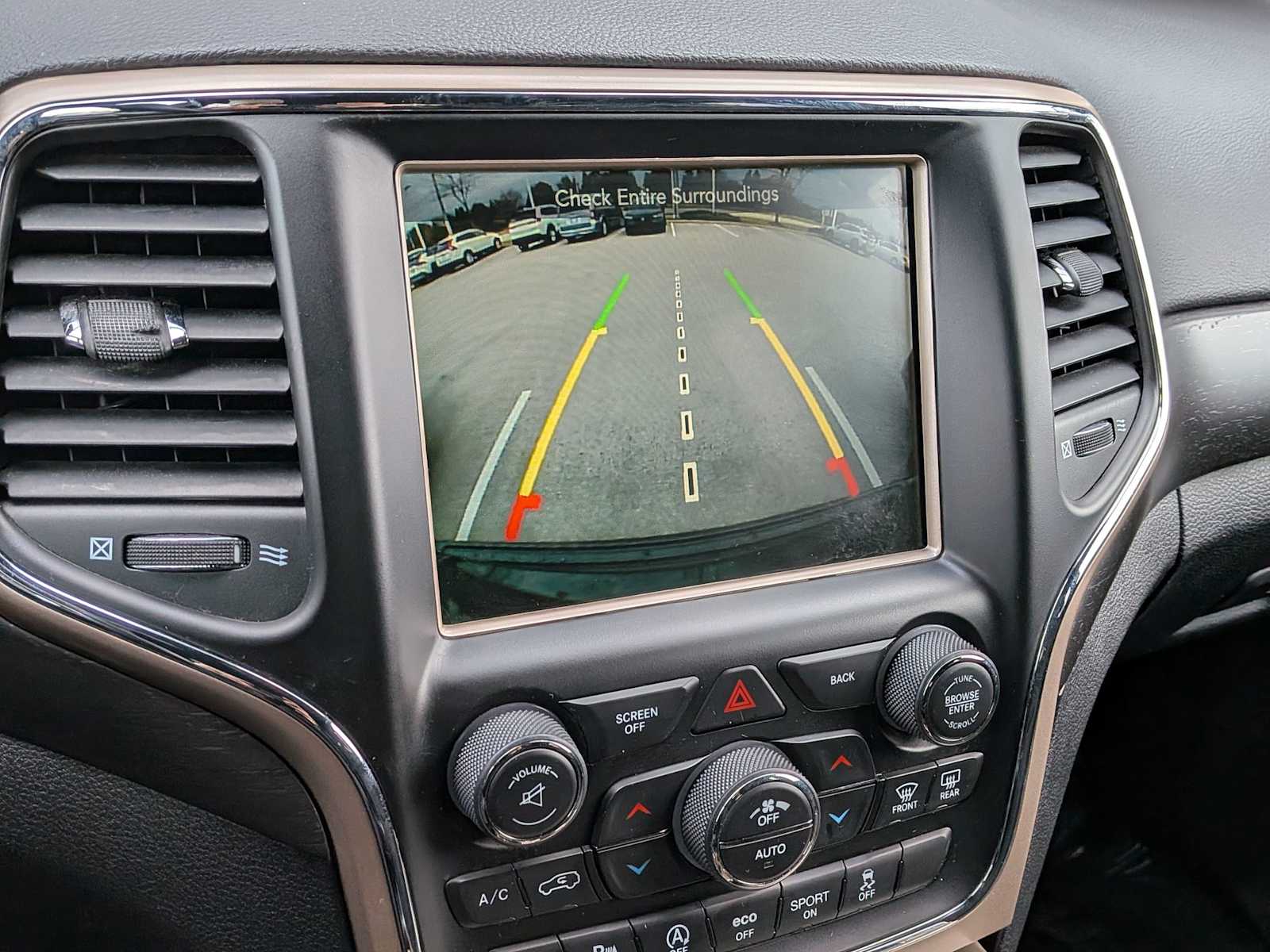 Thumbnail: 2017 Jeep Grand Cherokee - 26