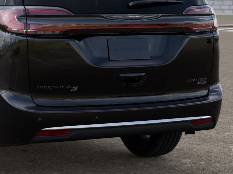 Thumbnail: 2026 Chrysler Pacifica - 13
