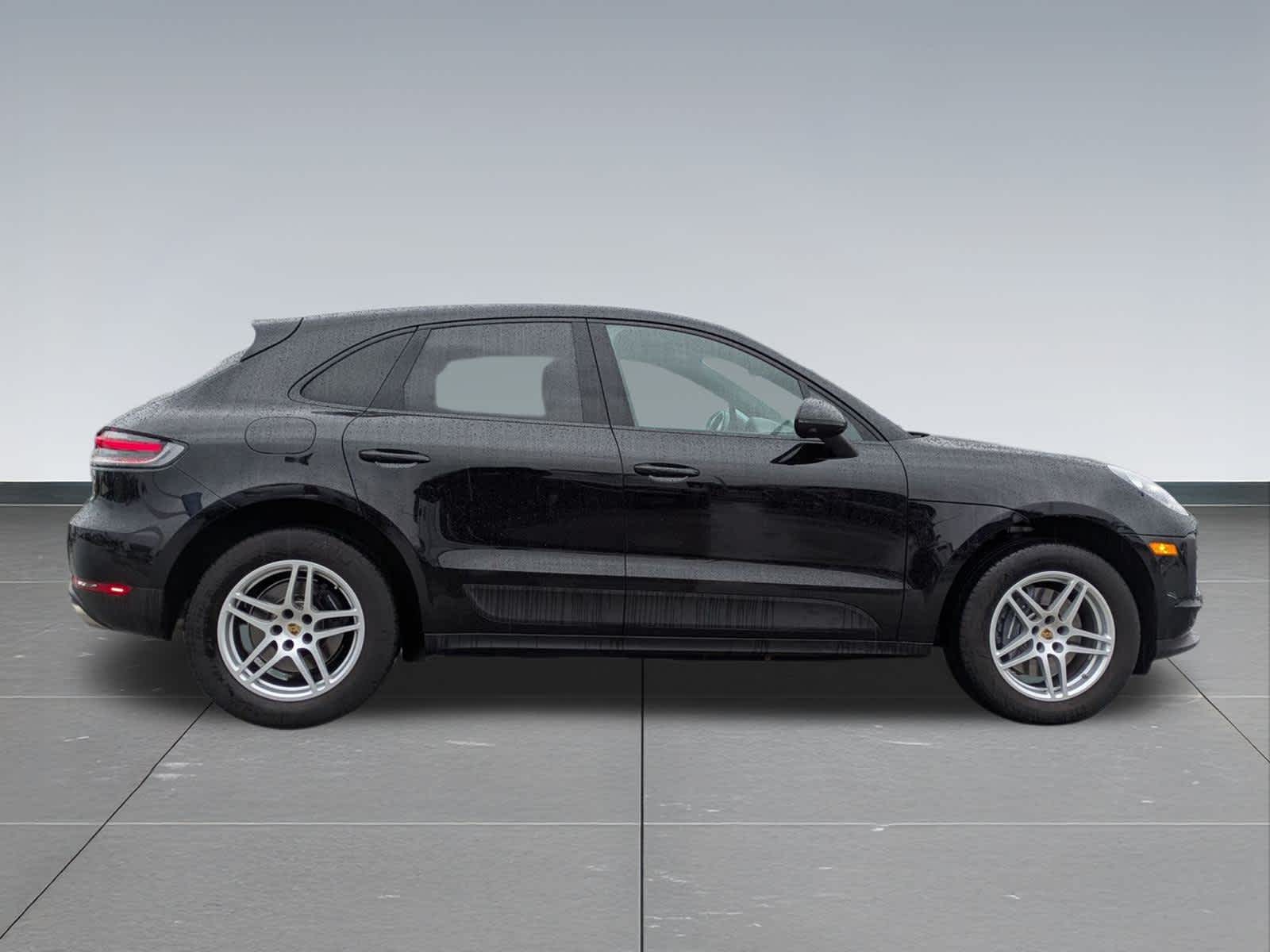 Thumbnail: 2021 Porsche Macan - 4