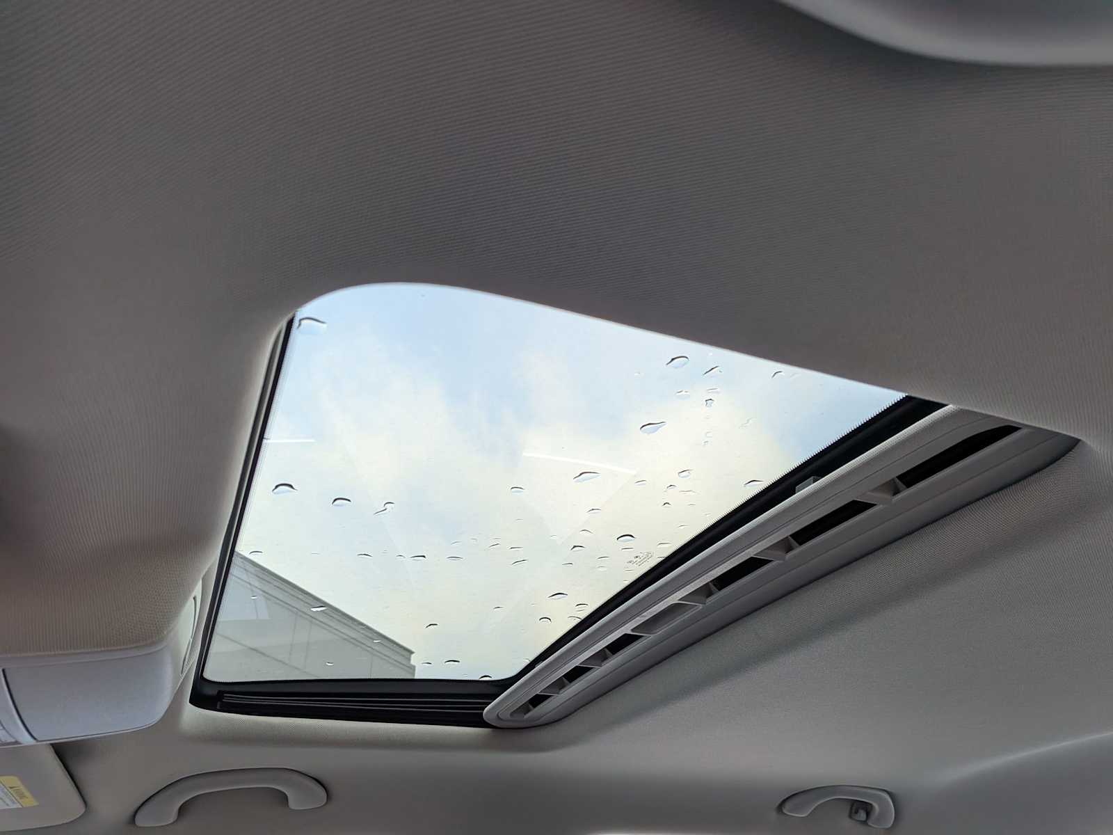 Thumbnail: 2016 Volkswagen Passat - 19