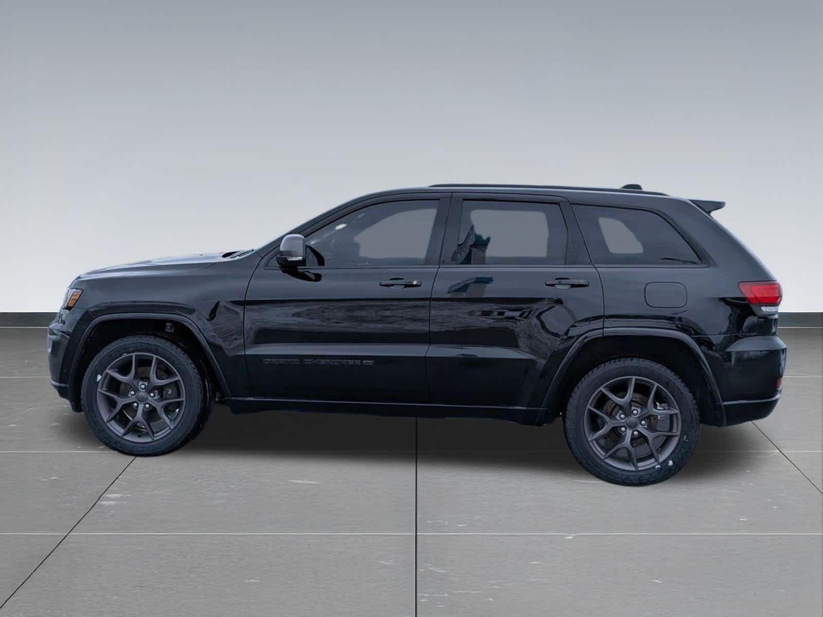 Thumbnail: 2021 Jeep Grand Cherokee - 3