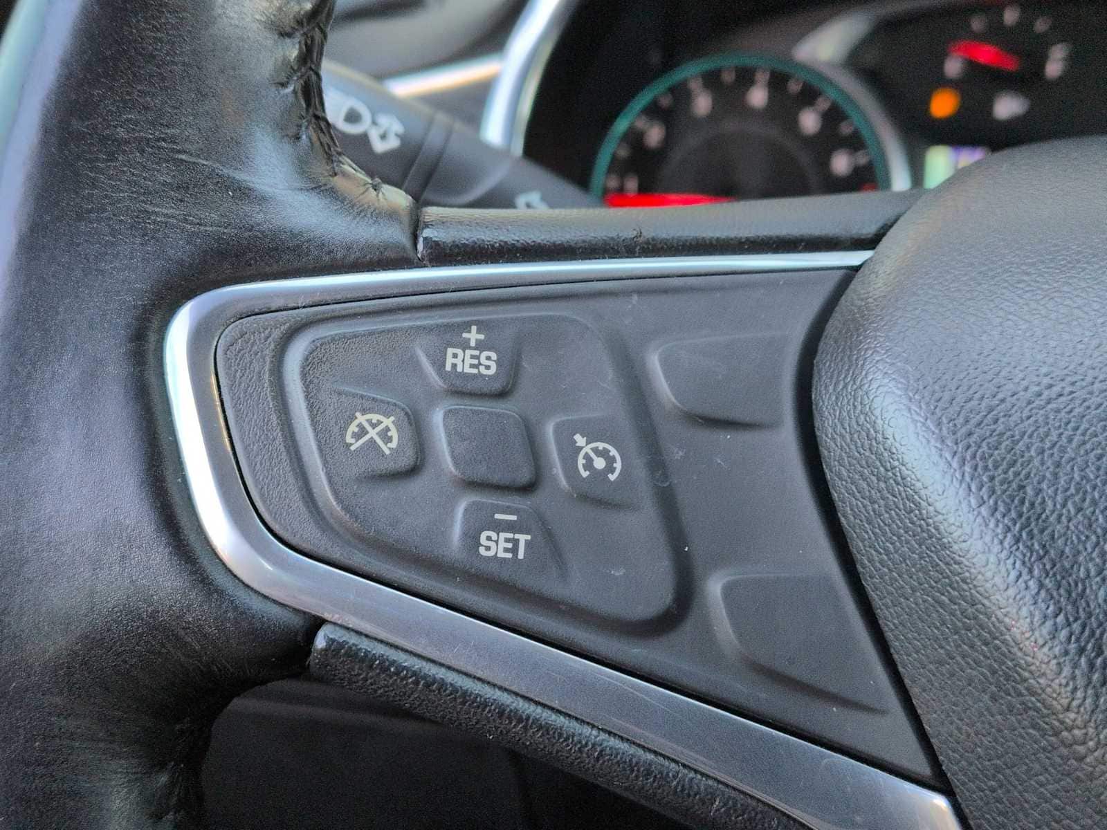 Thumbnail: 2016 Chevrolet Malibu - 22