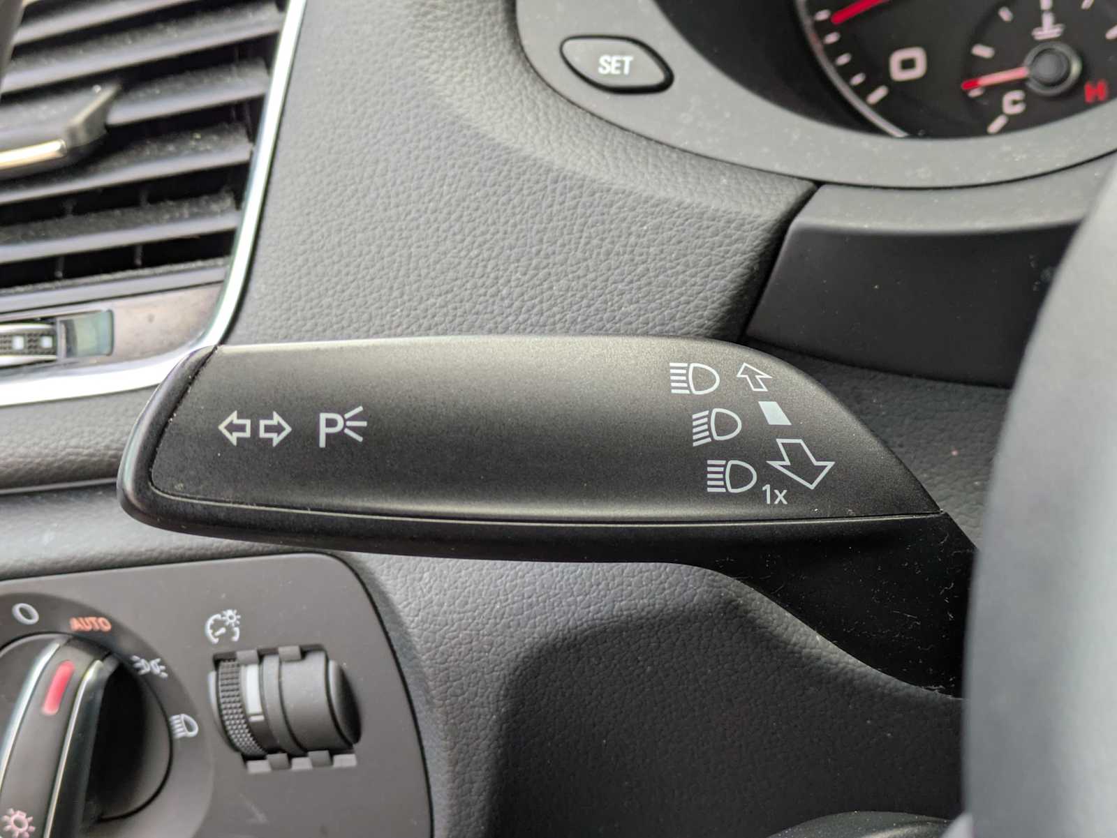 Thumbnail: 2016 Audi Q3 - 27