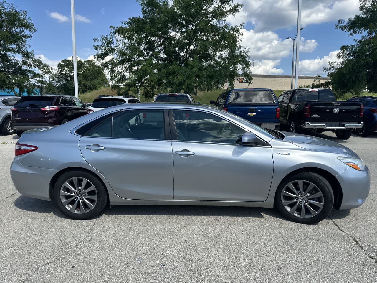 Thumbnail: 2016 Toyota Camry - 6