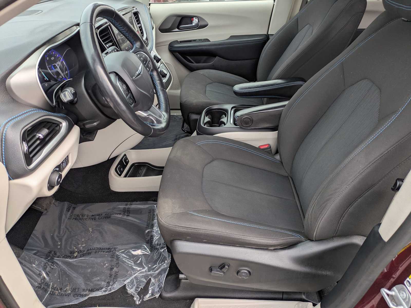 Thumbnail: 2021 Chrysler Pacifica - 15