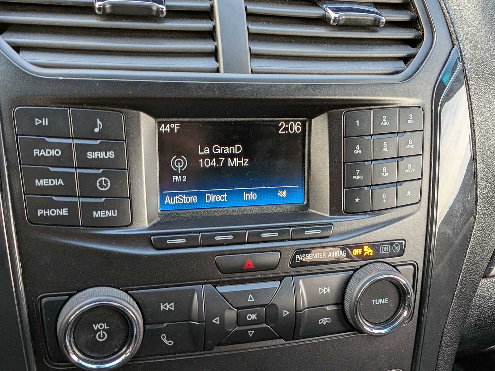 Thumbnail: 2019 Ford Explorer - 26