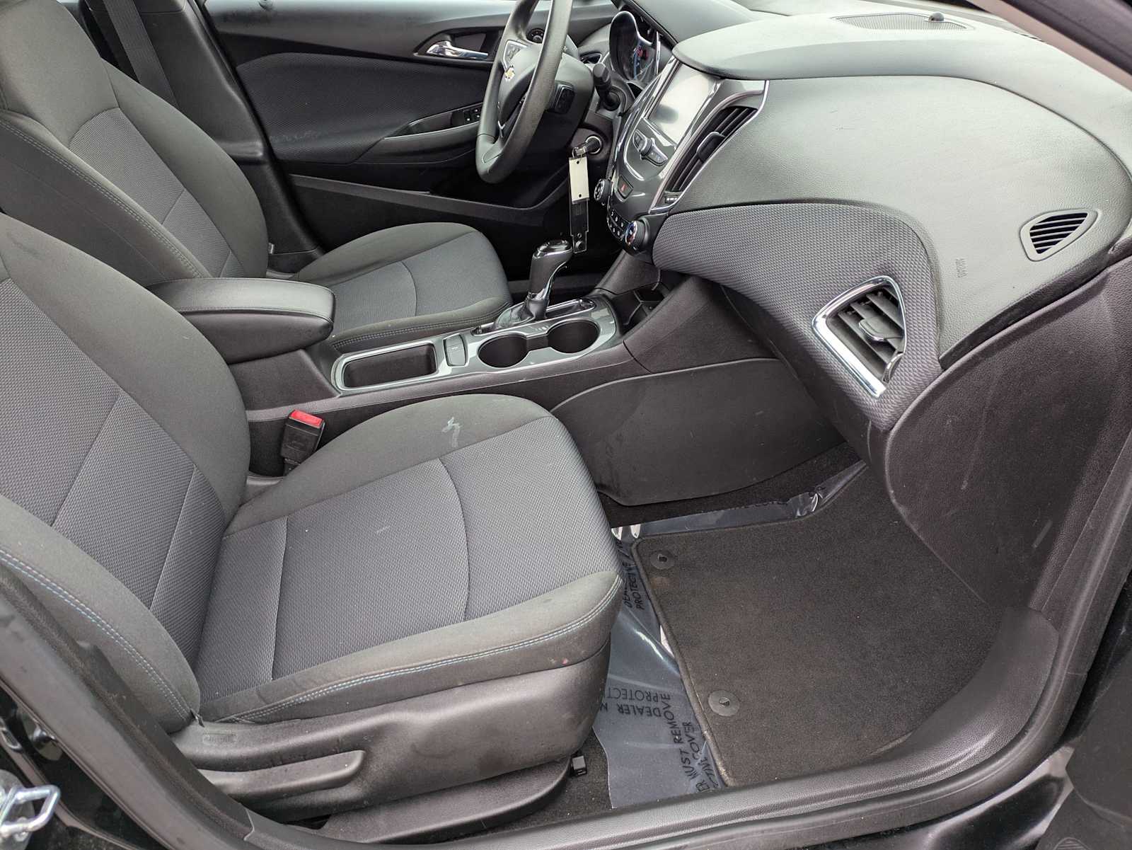 Thumbnail: 2016 Chevrolet Cruze - 19