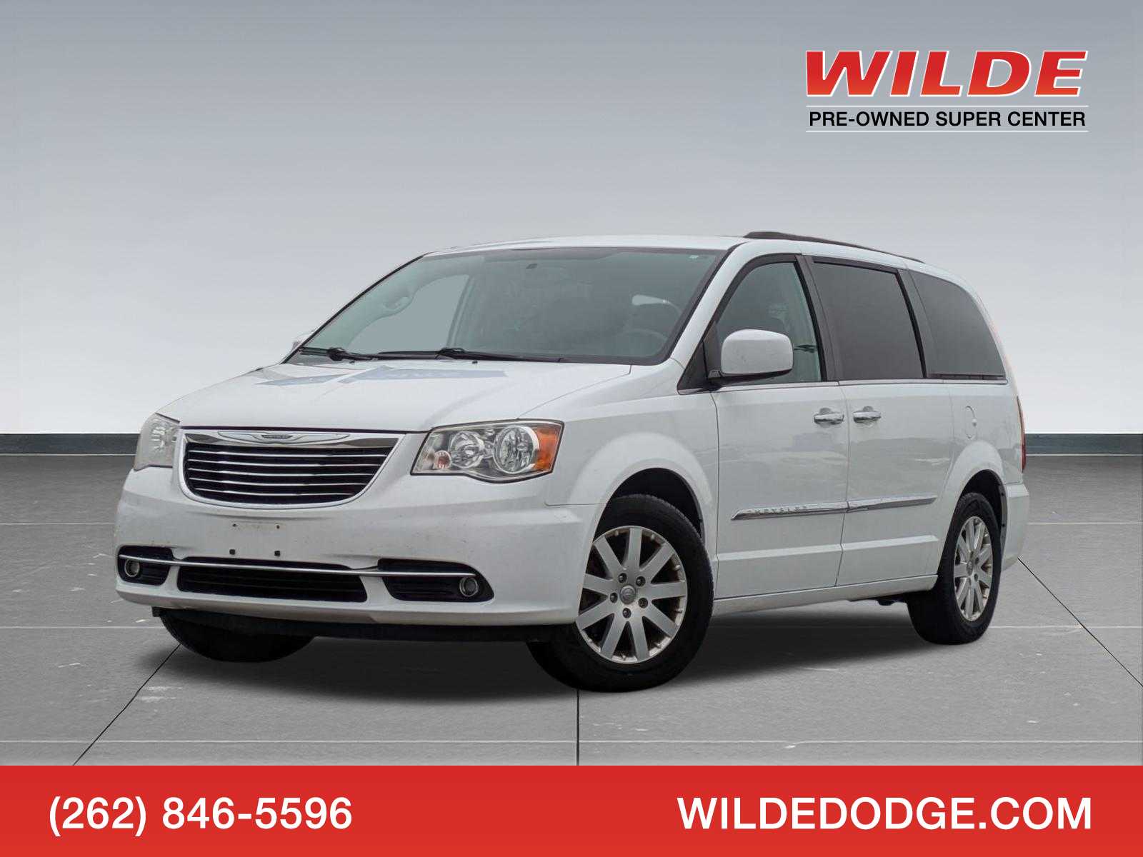 2015 Chrysler Town & Country Touring -
                  Waukesha, WI