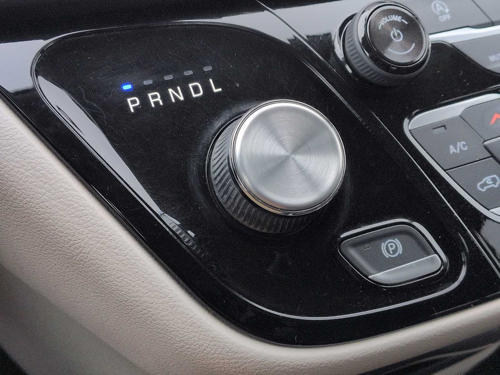 Thumbnail: 2018 Chrysler Pacifica - 26