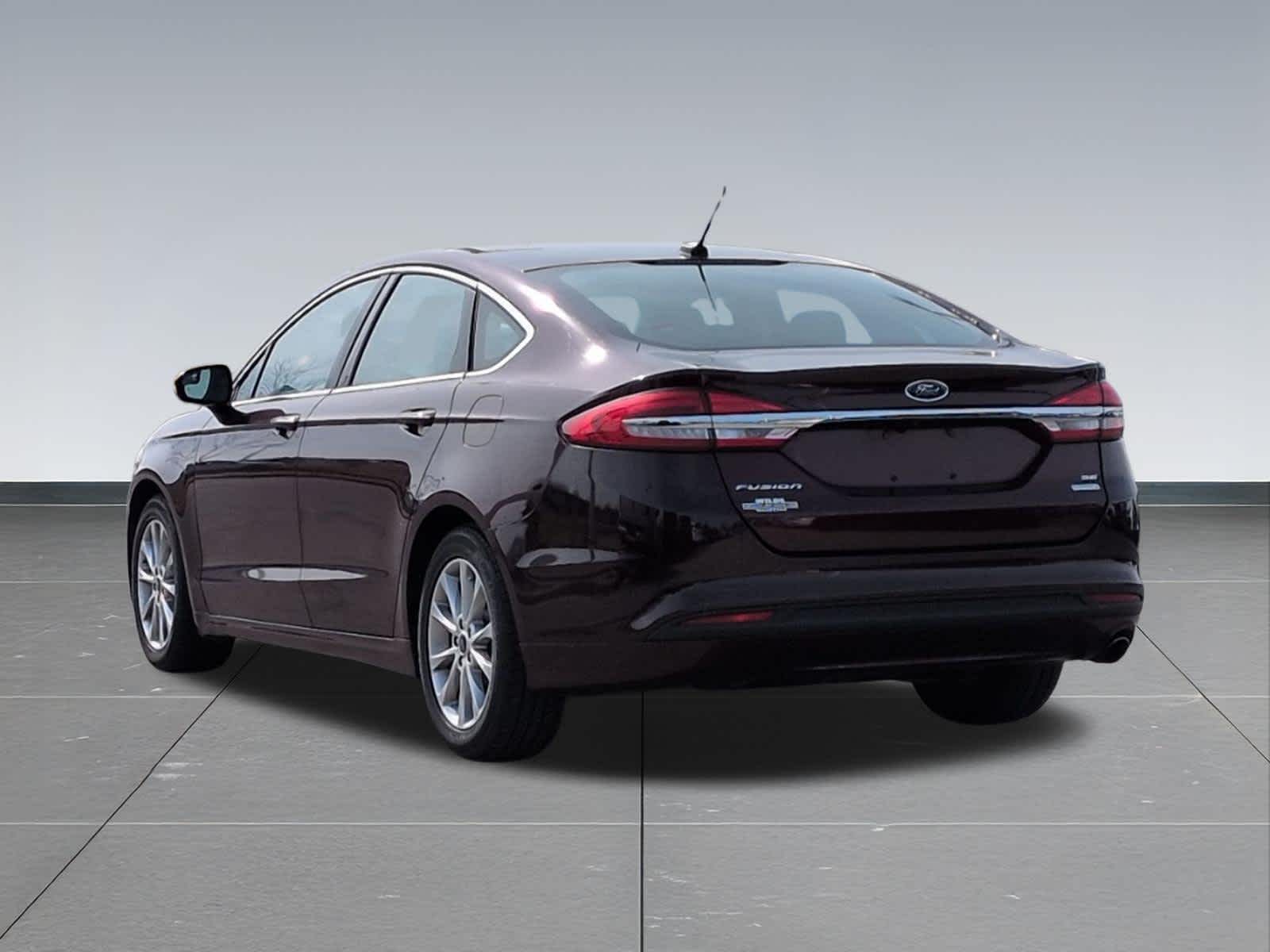 Thumbnail: 2017 Ford Fusion - 4