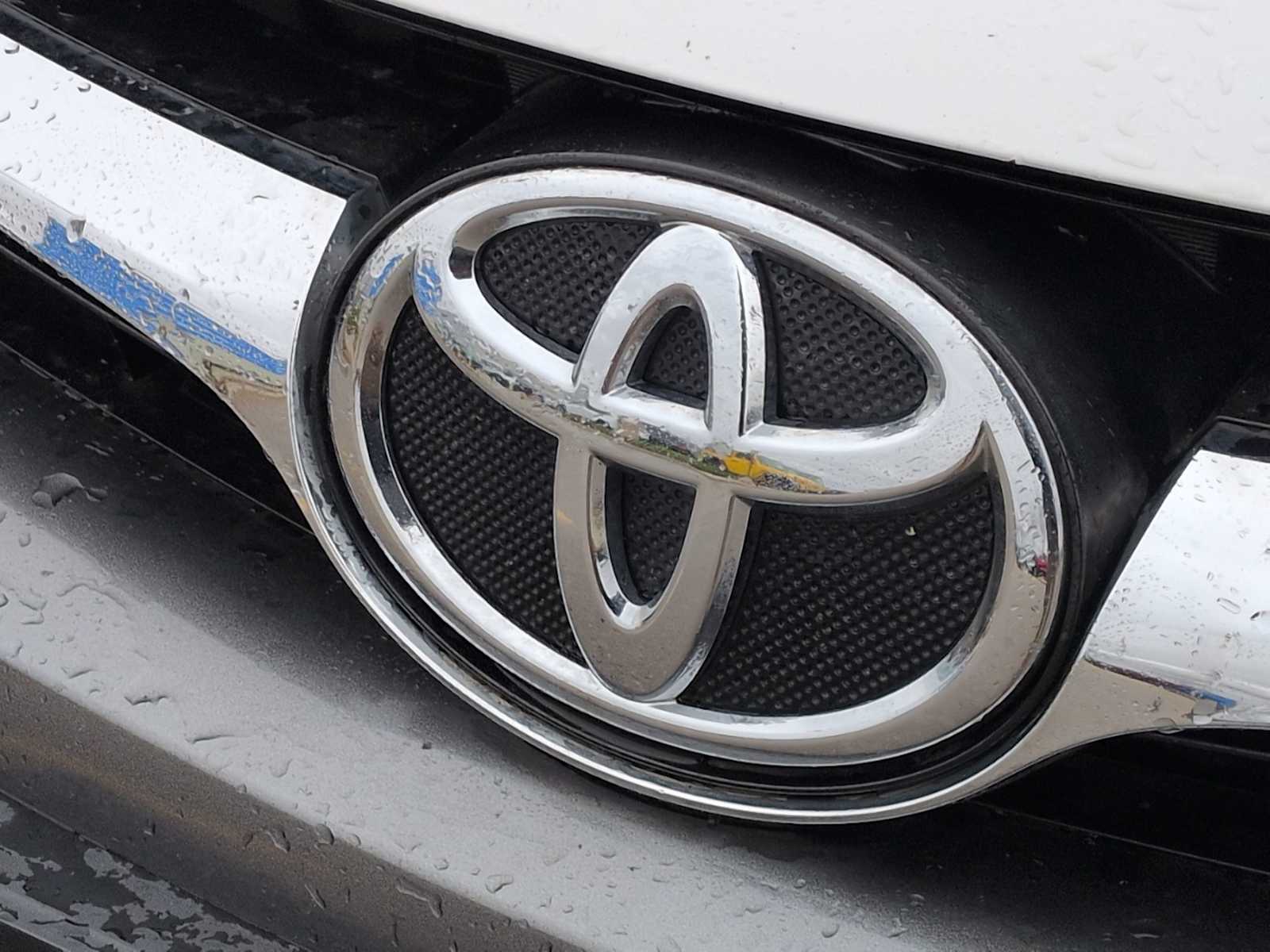 Thumbnail: 2016 Toyota Camry - 13