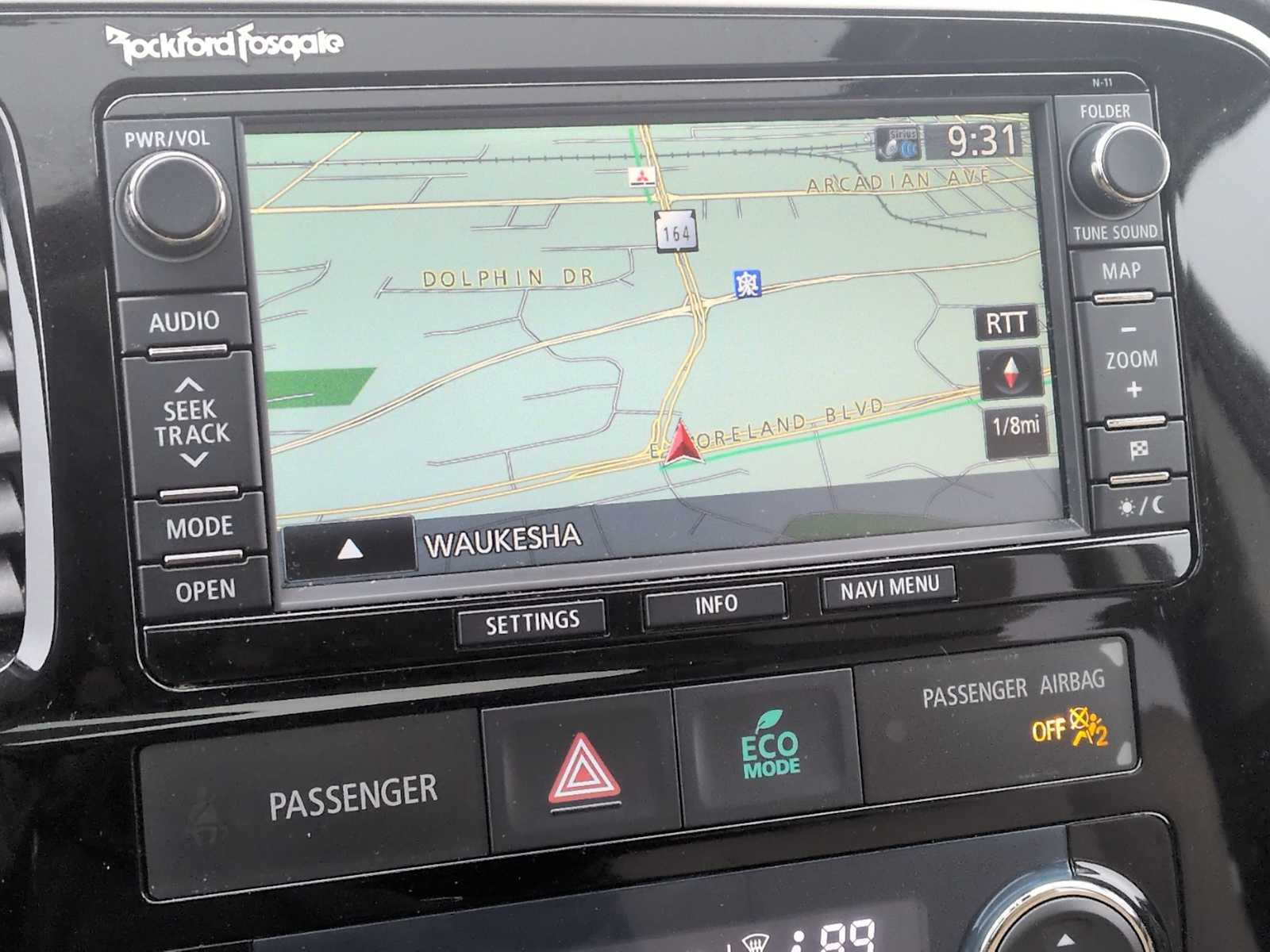 Thumbnail: 2014 Mitsubishi Outlander - 28