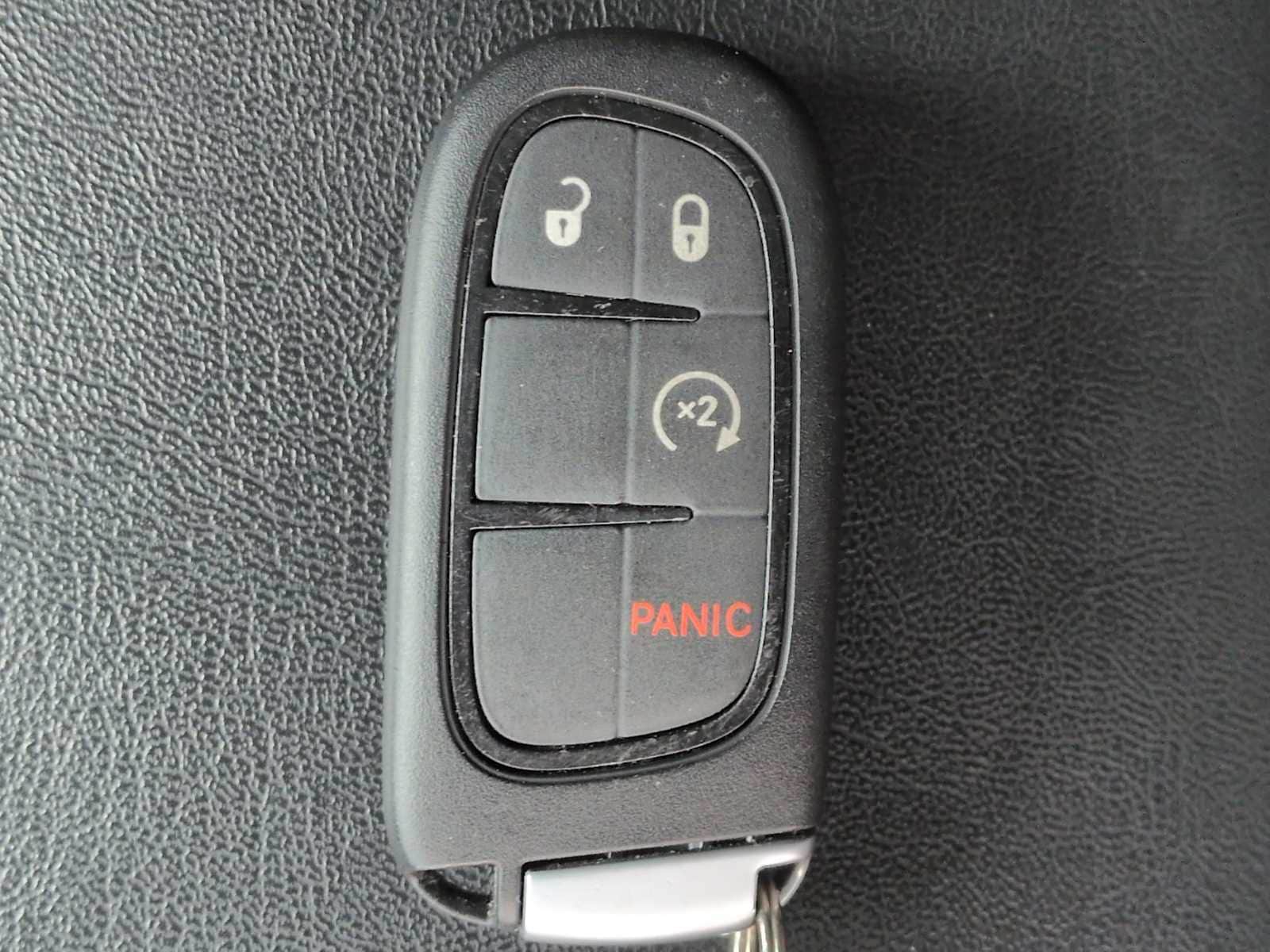 Thumbnail: 2021 Jeep Cherokee - 33