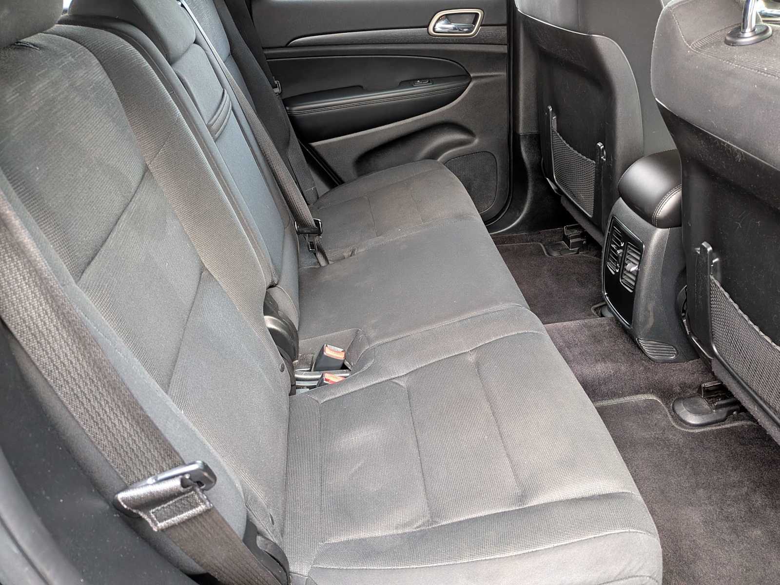 Thumbnail: 2017 Jeep Grand Cherokee - 18