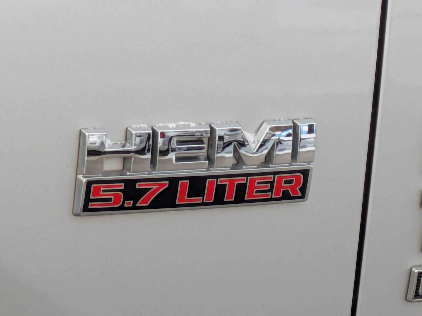 Thumbnail: 2019 RAM 1500 Classic - 12