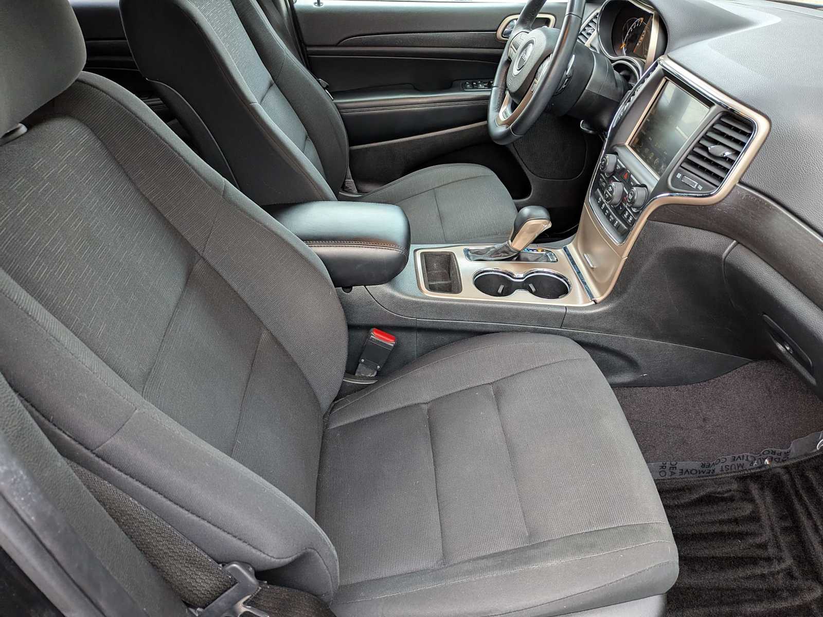 Thumbnail: 2017 Jeep Grand Cherokee - 19