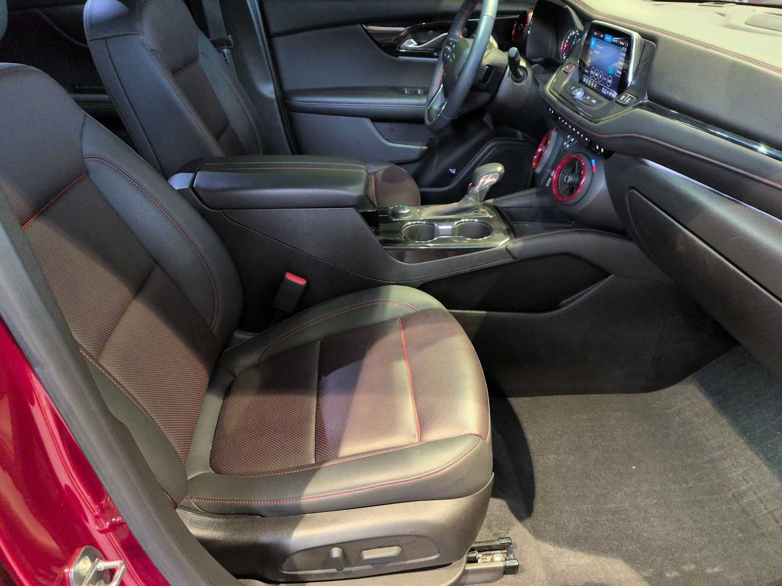 Thumbnail: 2022 Chevrolet Blazer - 21