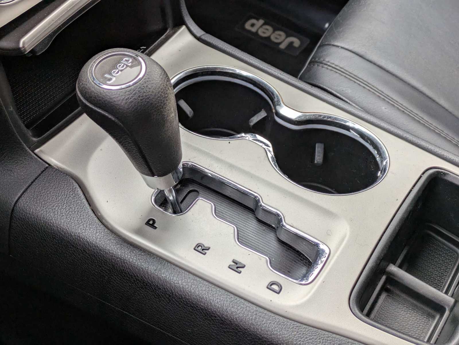 Thumbnail: 2012 Jeep Grand Cherokee - 29