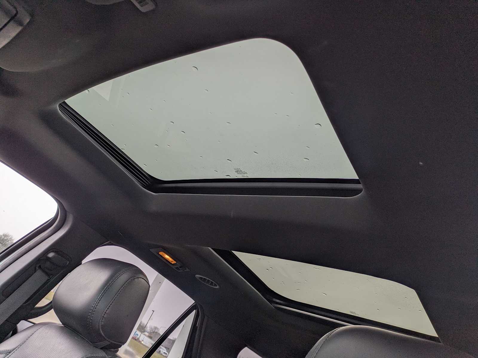 Thumbnail: 2014 Ford Explorer - 18