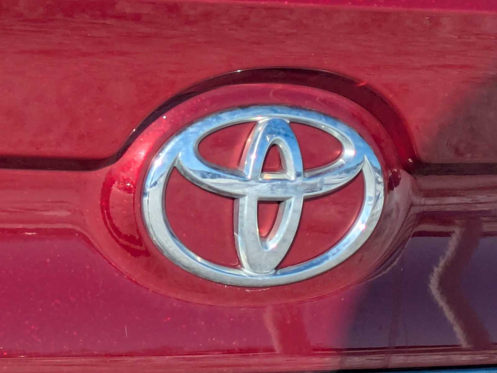 Thumbnail: 2015 Toyota Camry - 11