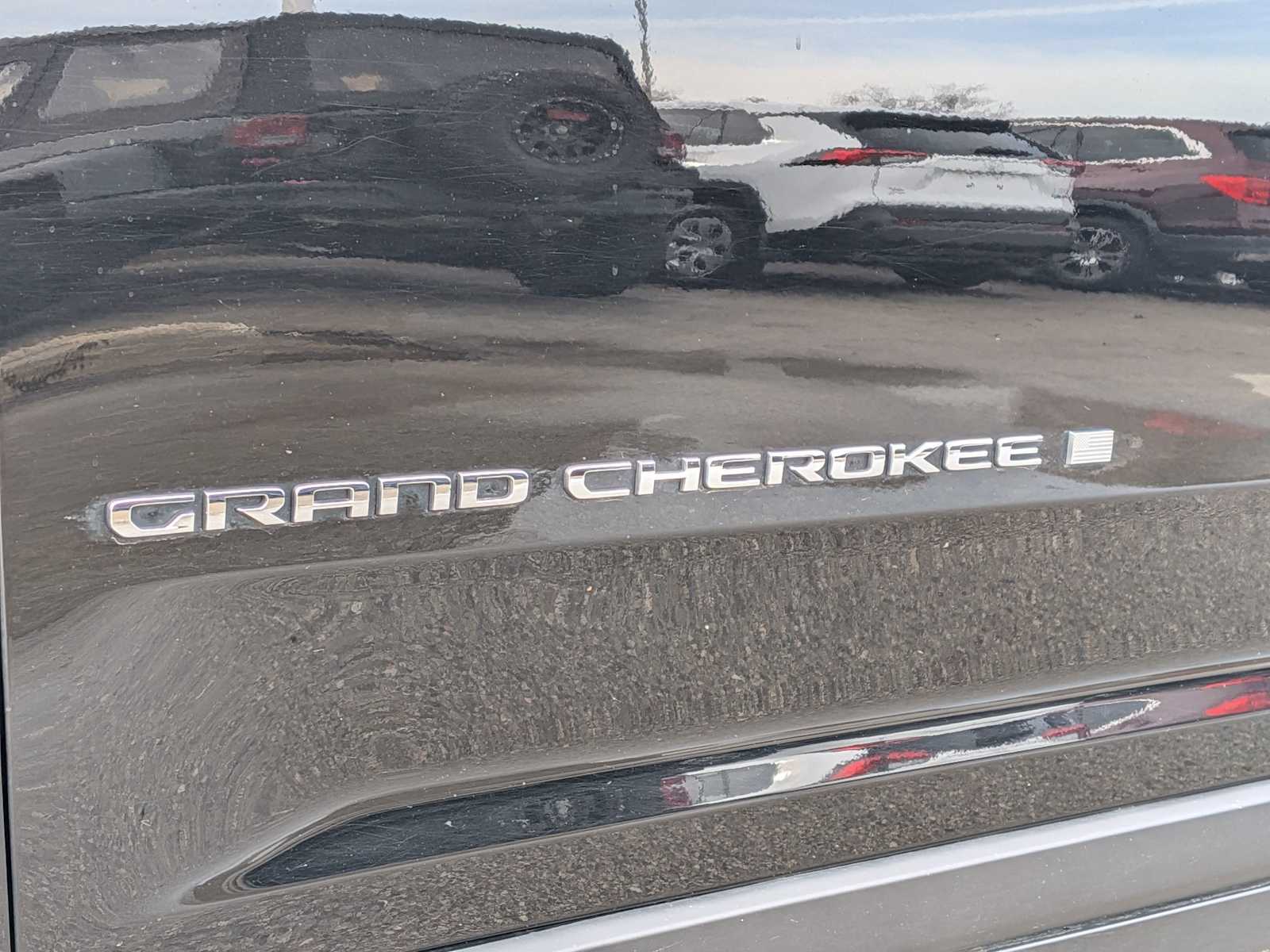 Thumbnail: 2023 Jeep Grand Cherokee - 12