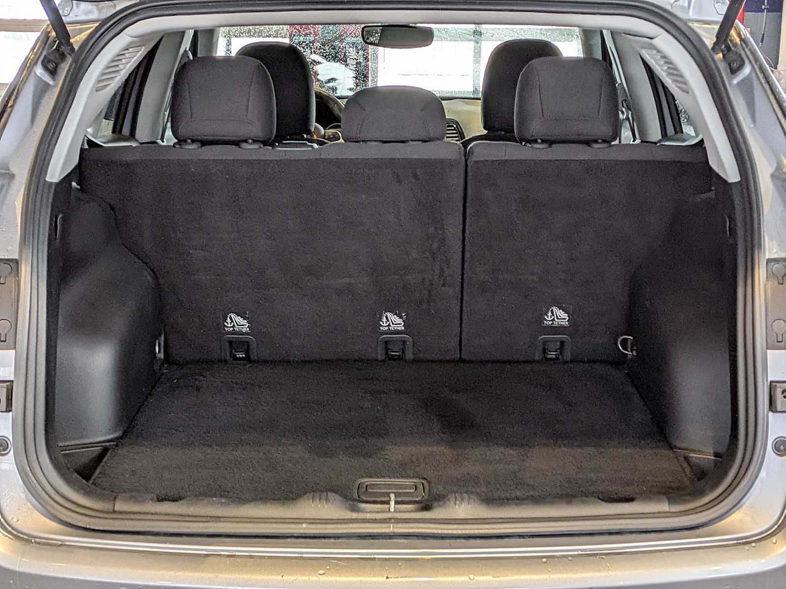 Thumbnail: 2018 Jeep Compass - 32