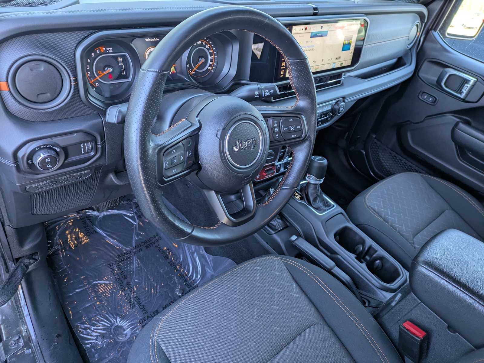 Thumbnail: 2024 Jeep Gladiator - 2