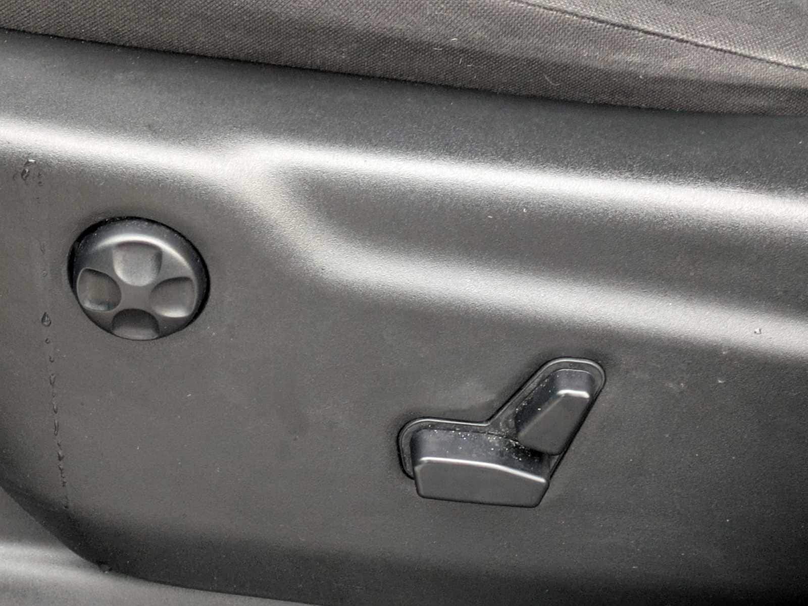 Thumbnail: 2020 Dodge Durango - 16