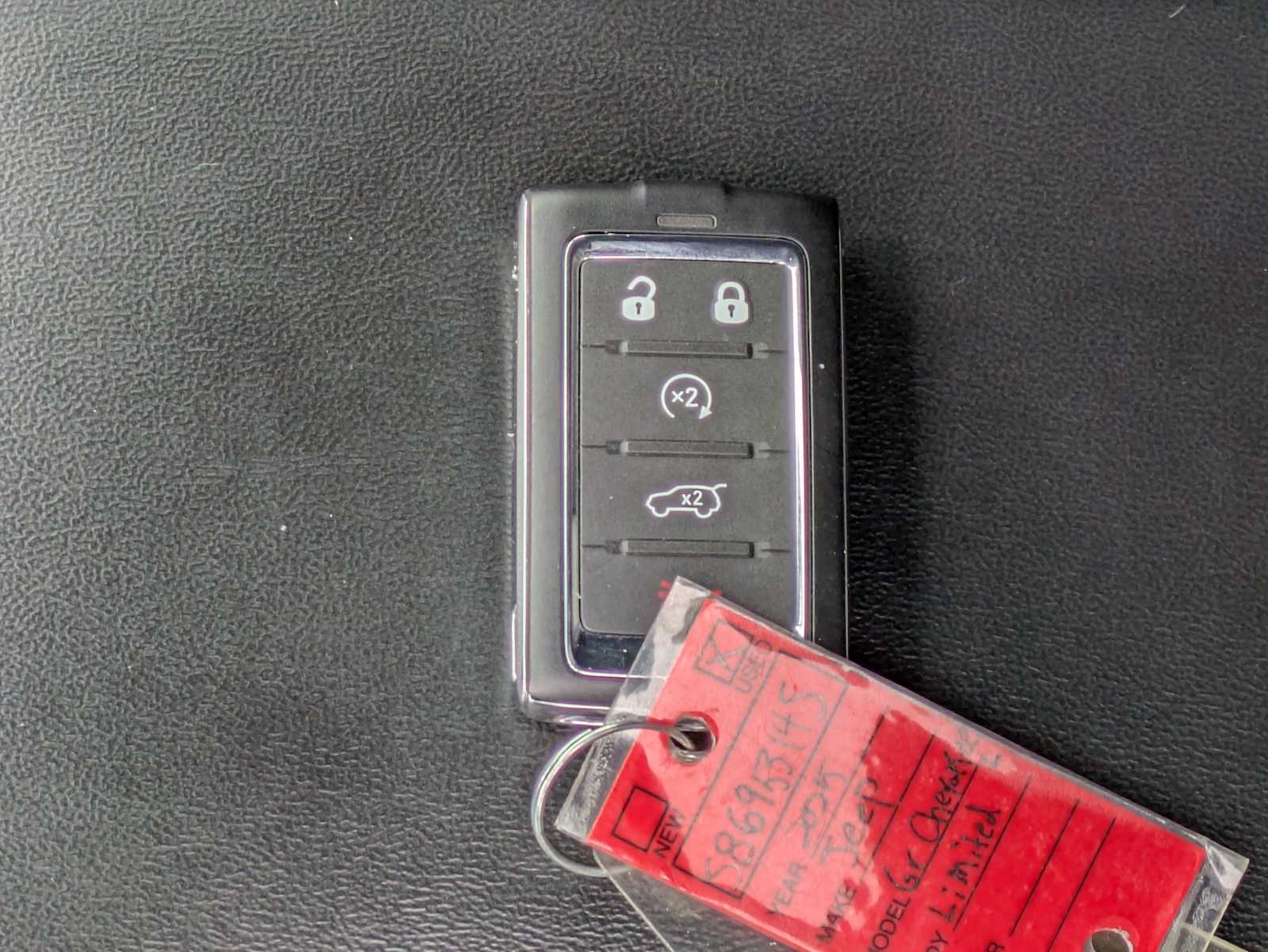 Thumbnail: 2025 Jeep Grand Cherokee L - 34