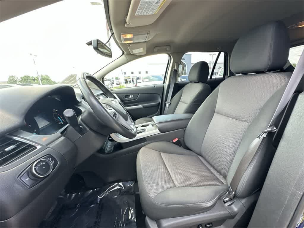 Thumbnail: 2014 Ford Edge - 19