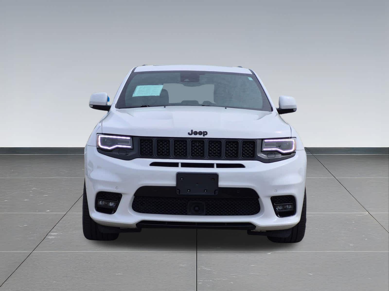 Thumbnail: 2017 Jeep Grand Cherokee - 9