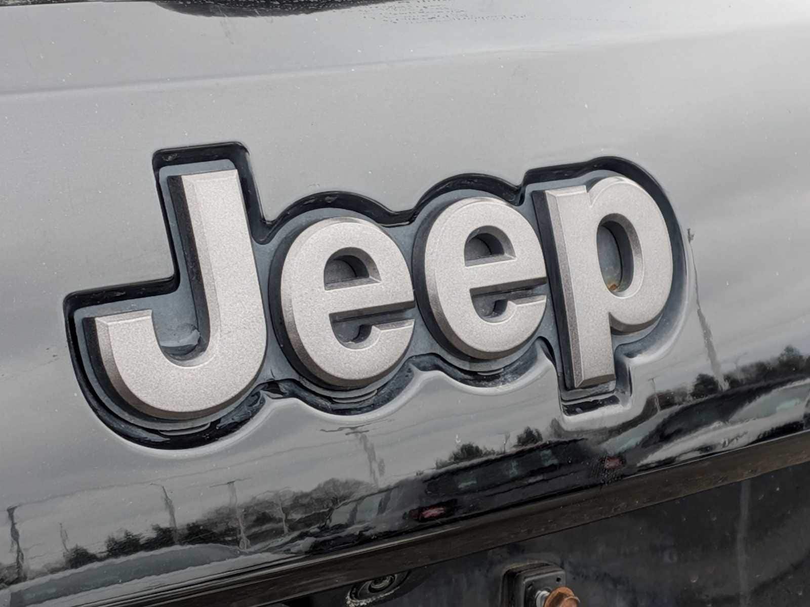 Thumbnail: 2021 Jeep Grand Cherokee - 13