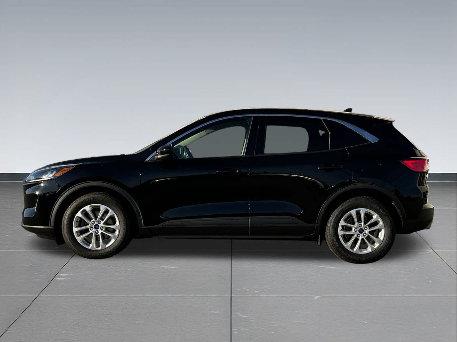 2020 Ford Escape SE photo 3