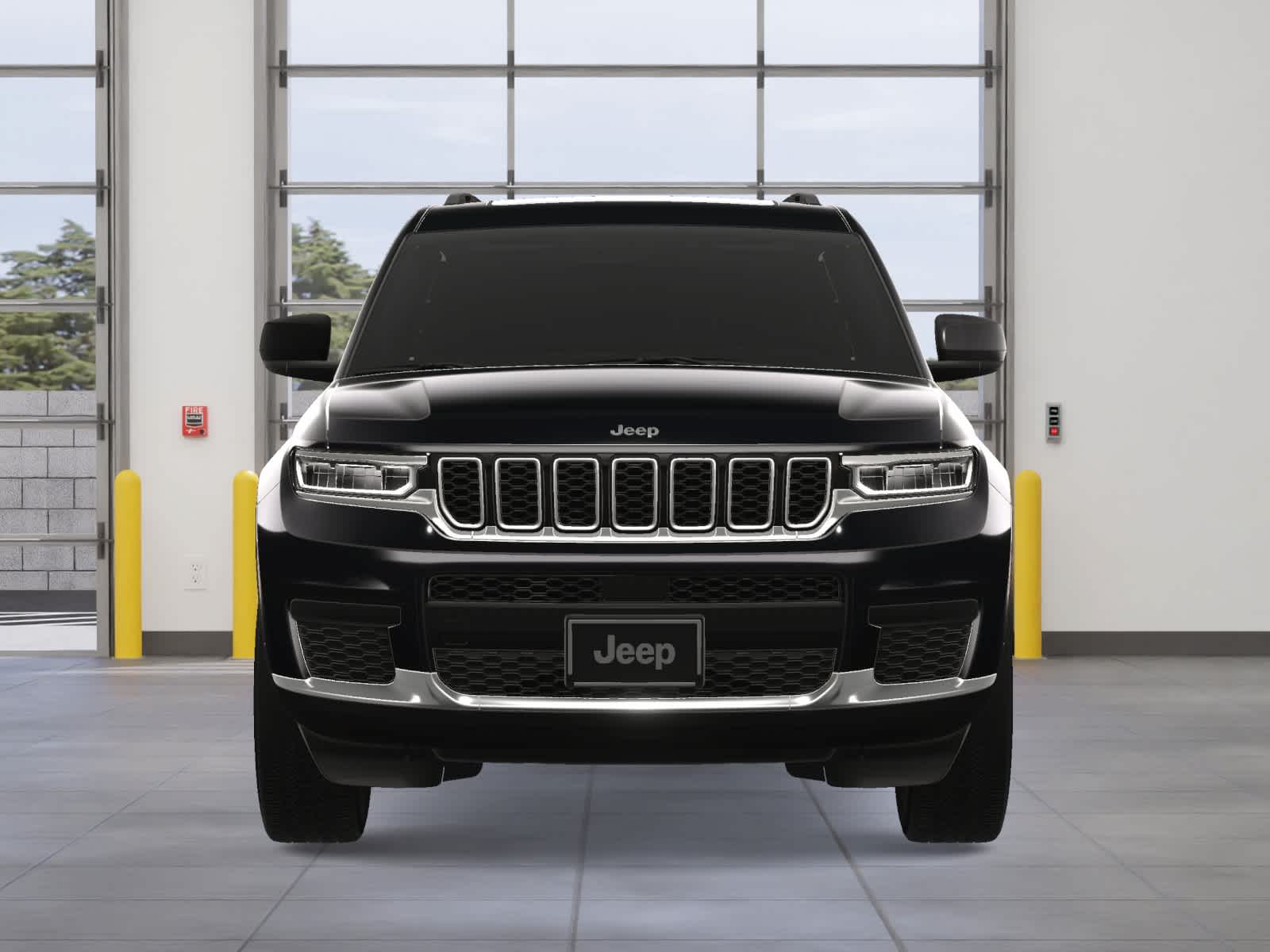 2025 Jeep Grand Cherokee Laredo X photo 3