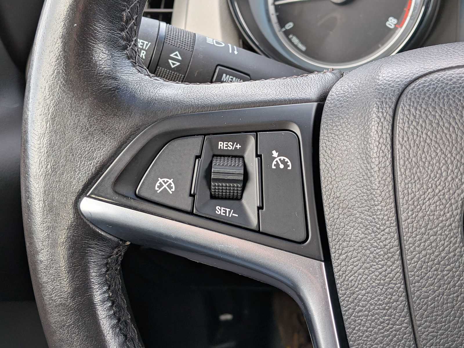 Thumbnail: 2012 Buick Verano - 21