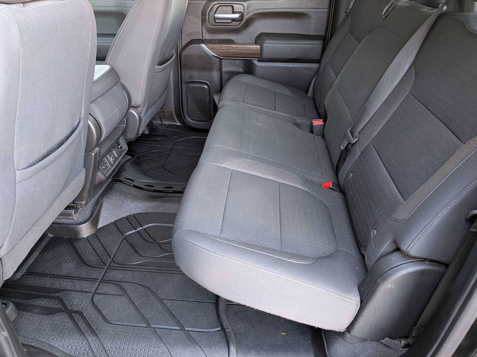 Thumbnail: 2020 Chevrolet Silverado 1500 - 17