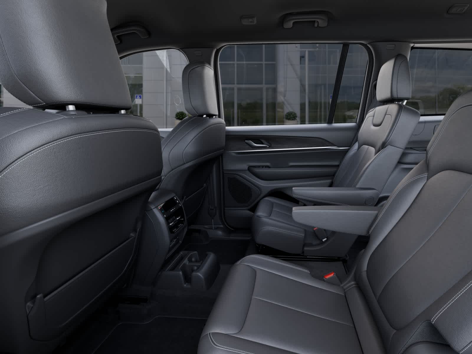 Thumbnail: 2025 Jeep Grand Cherokee L - 23