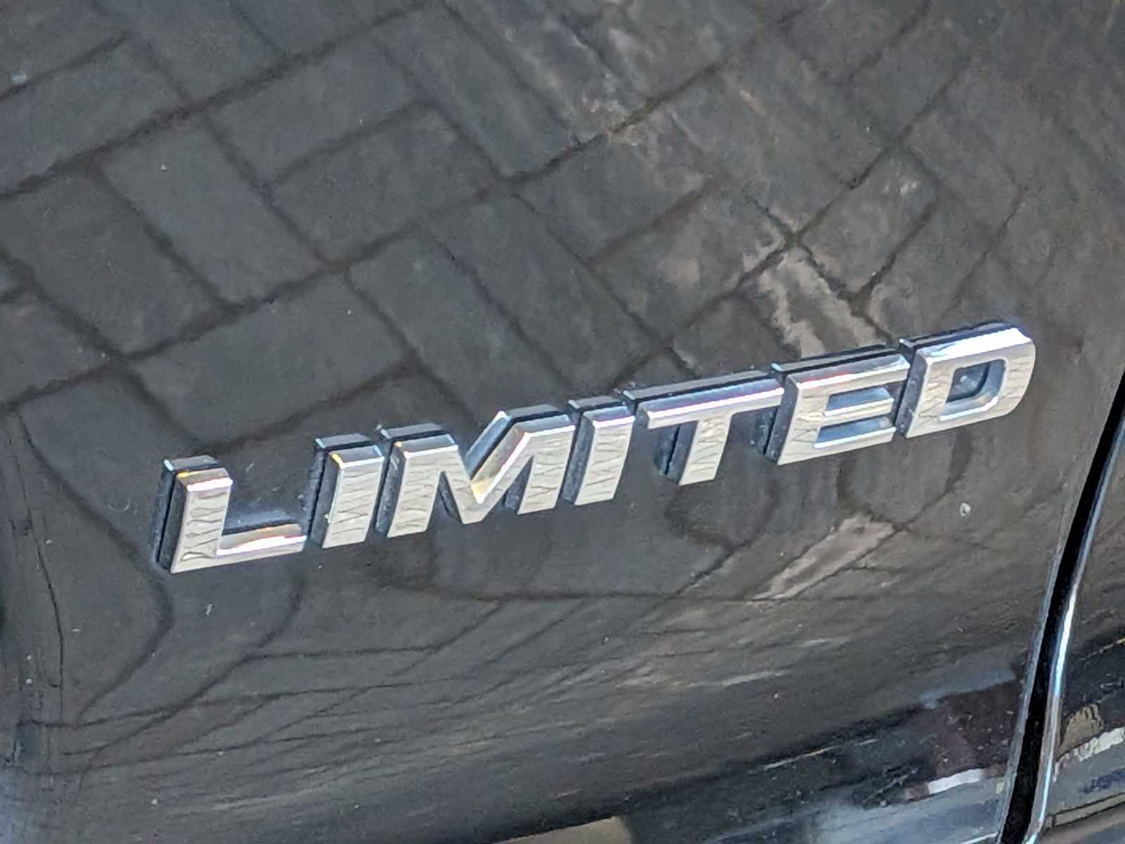 Thumbnail: 2020 Jeep Cherokee - 12