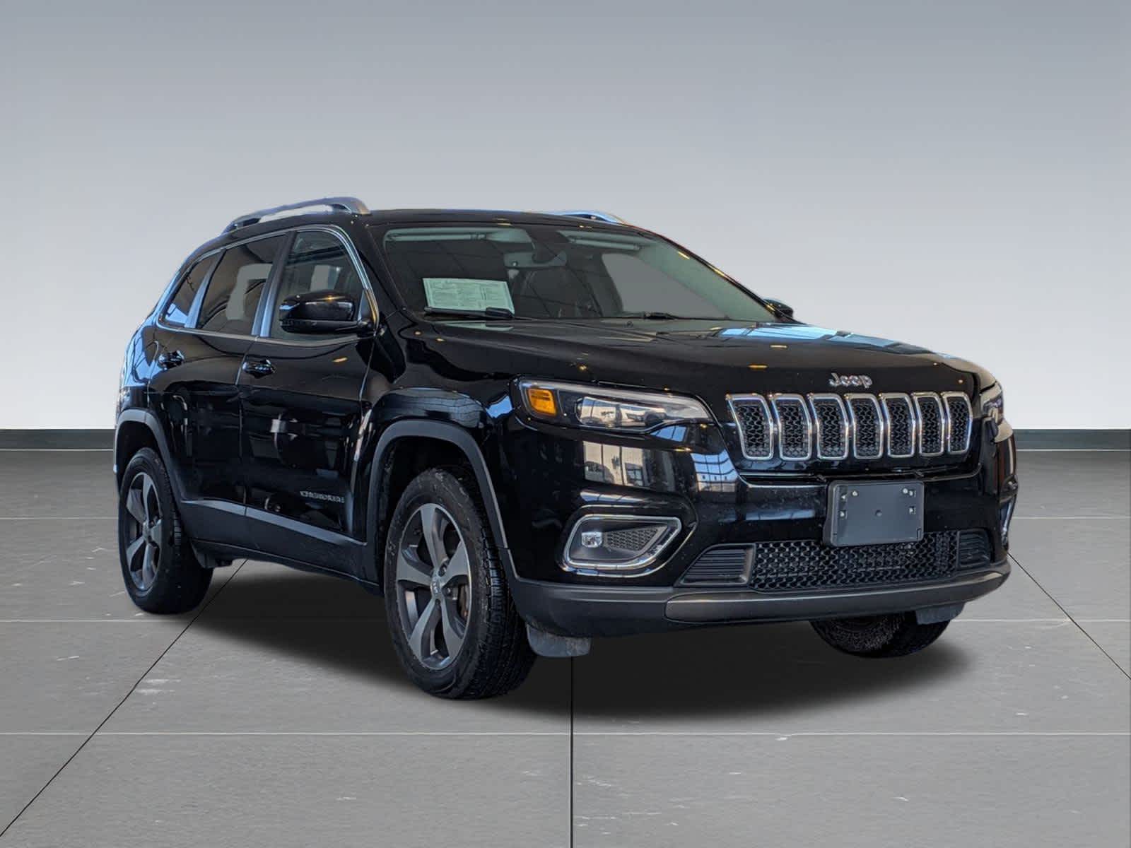 Thumbnail: 2020 Jeep Cherokee - 8