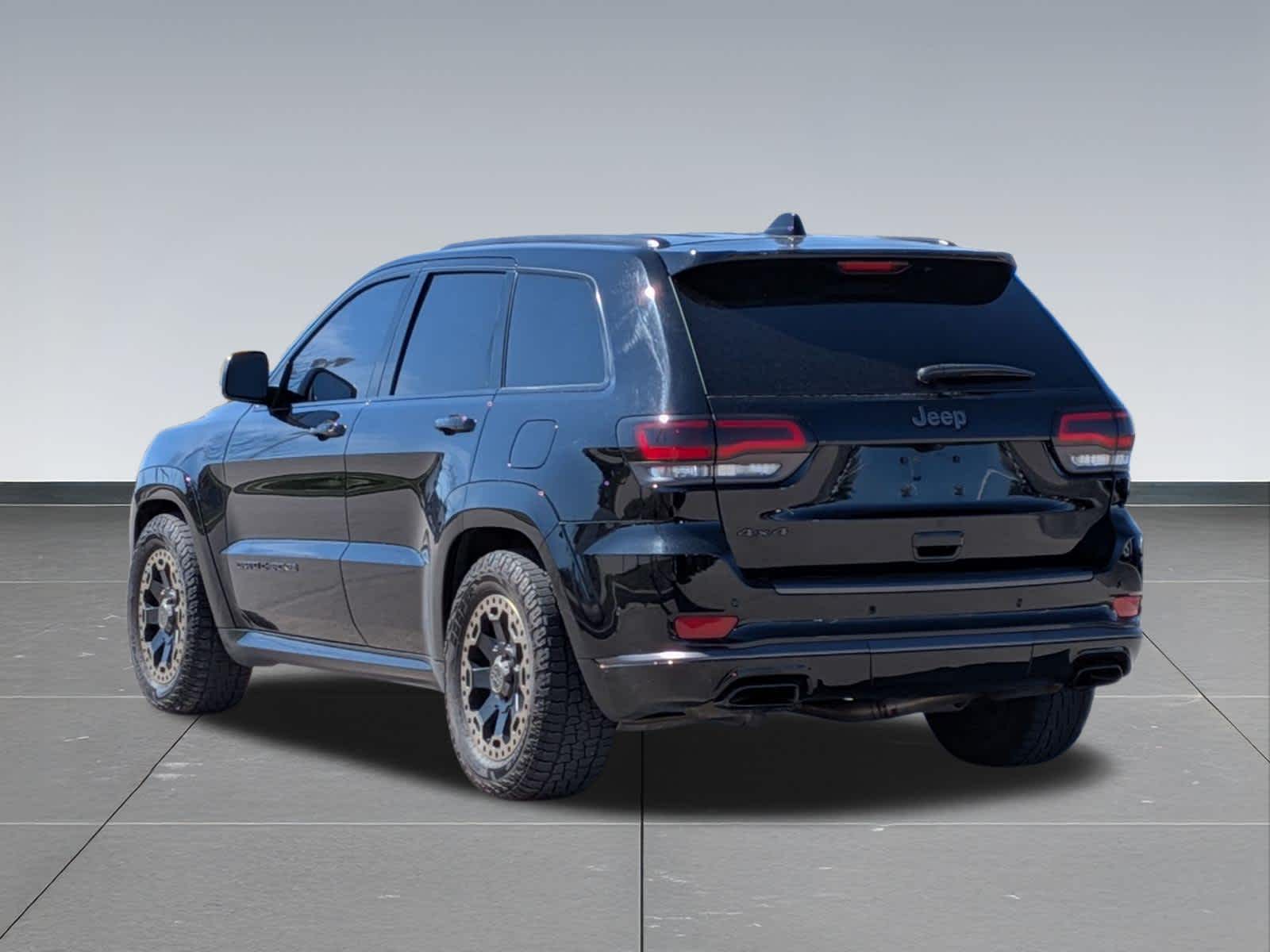 Thumbnail: 2020 Jeep Grand Cherokee - 3
