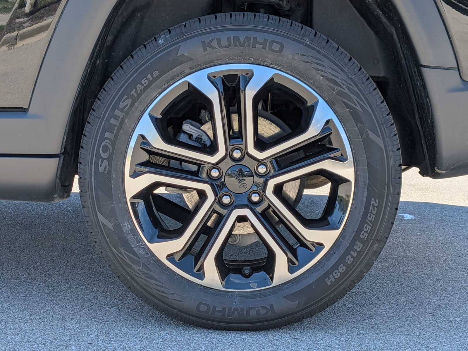 Thumbnail: 2023 Jeep Compass - 13