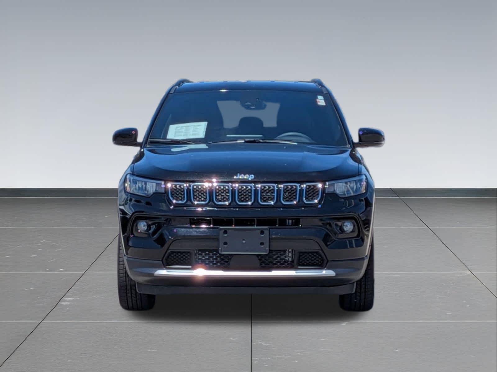 Thumbnail: 2023 Jeep Compass - 8