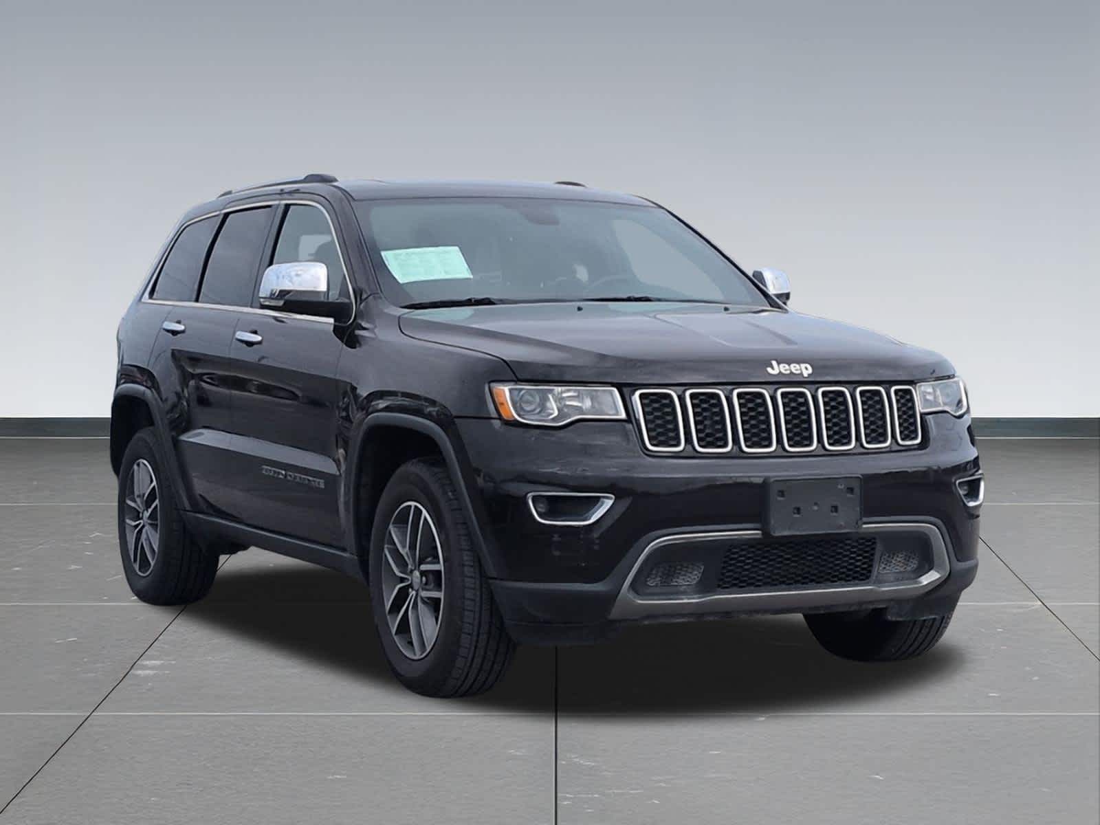 Thumbnail: 2018 Jeep Grand Cherokee - 8