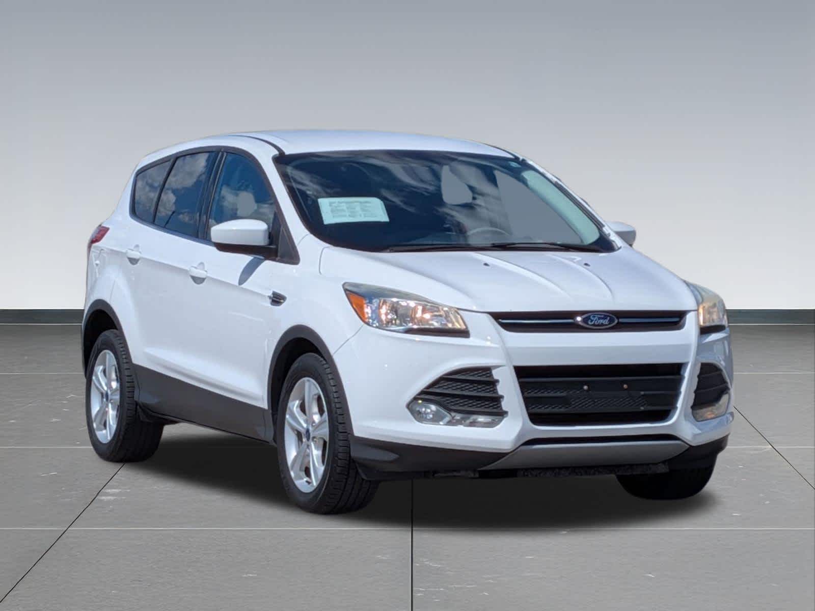Thumbnail: 2015 Ford Escape - 8