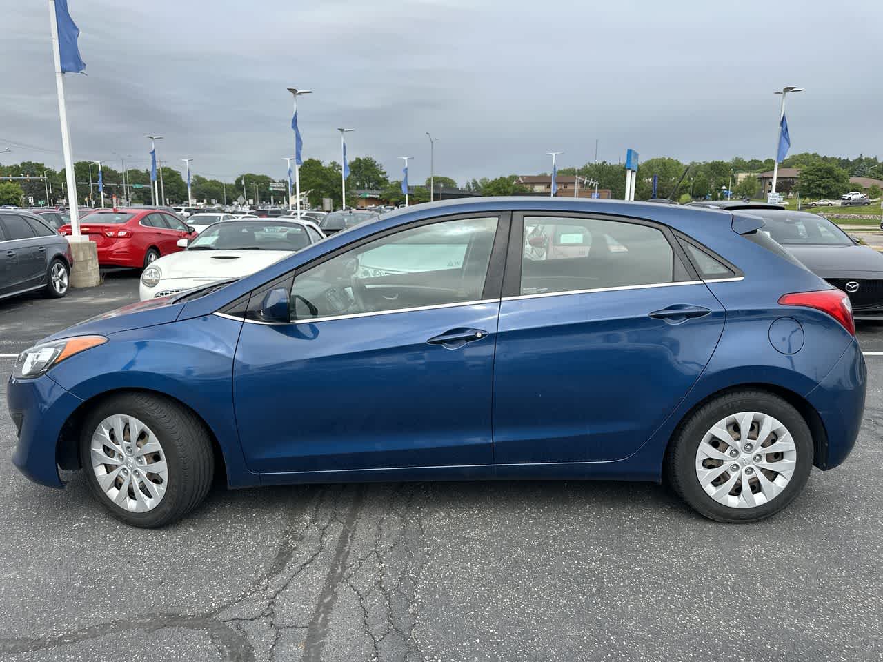 Used 2016 Hyundai Elantra GT Base with VIN KMHD35LH5GU291844 for sale in Waukesha, WI