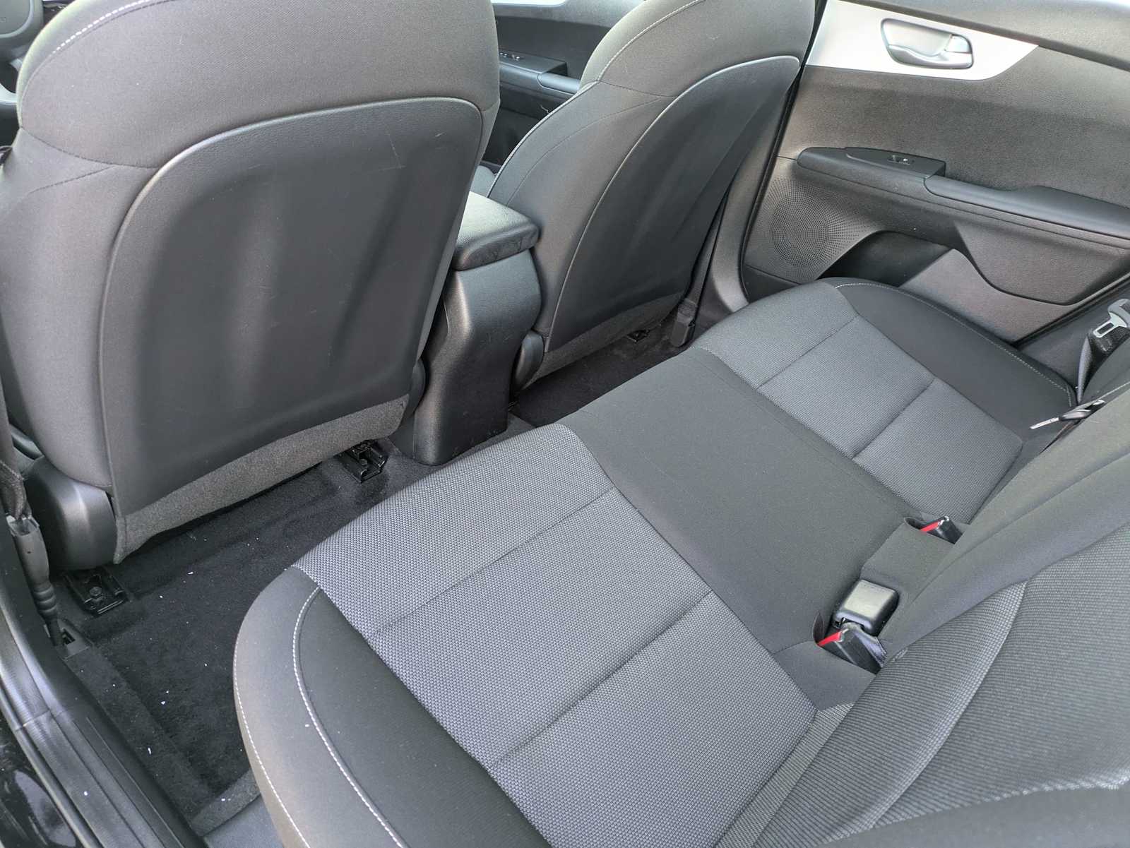 Thumbnail: 2024 Kia Forte - 16